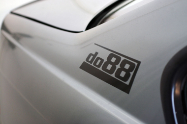 do88 black sticker 180x67mm (2 pcs)